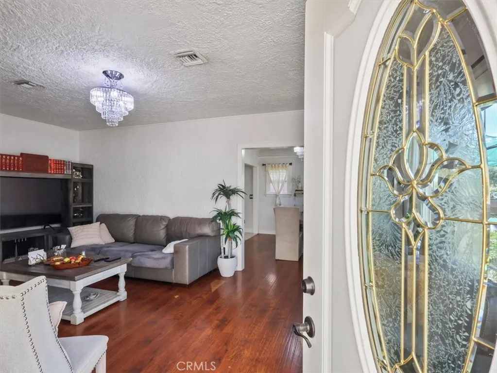 1148 Justin Avenue, Glendale, California 91201 home-pic-10