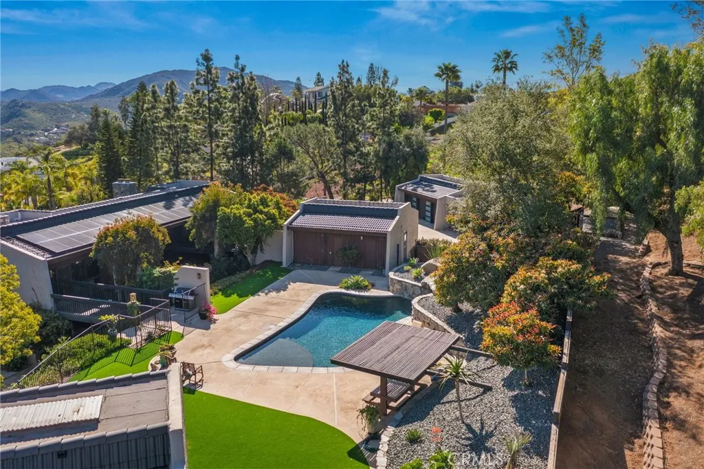 780 Singing Vista, El Cajon, California 92019 home-pic-1
