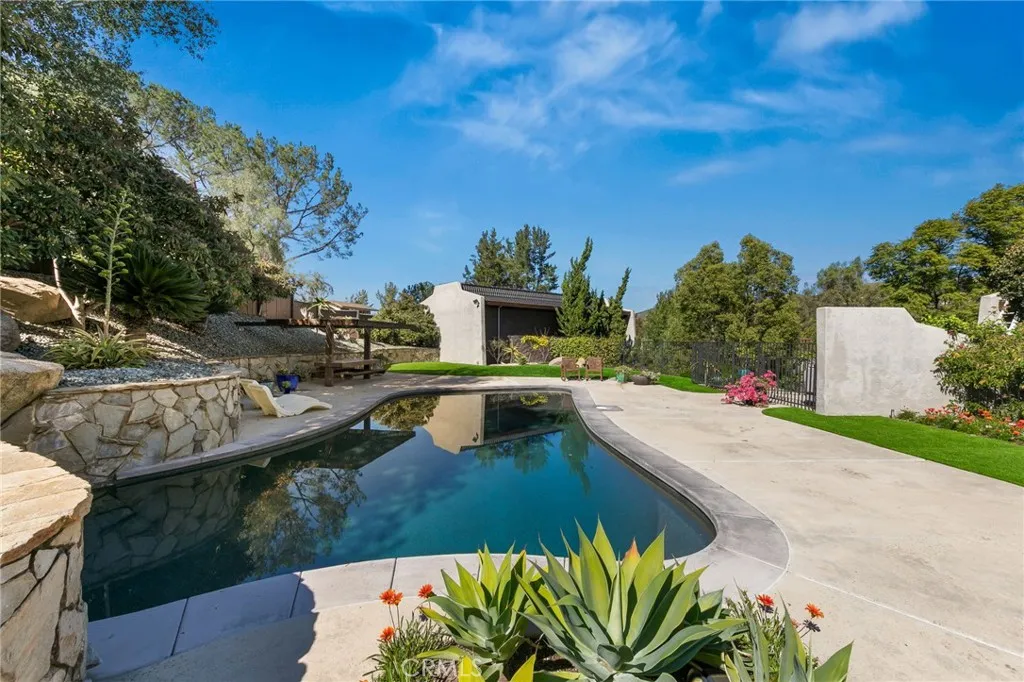 780 Singing Vista, El Cajon, California 92019 home-pic-37