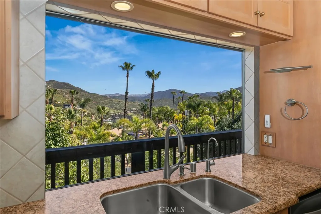 780 Singing Vista, El Cajon, California 92019 home-pic-14