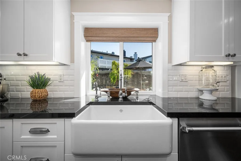 4424 Hazelnut Avenue, Seal Beach, California 90740 home-pic-26