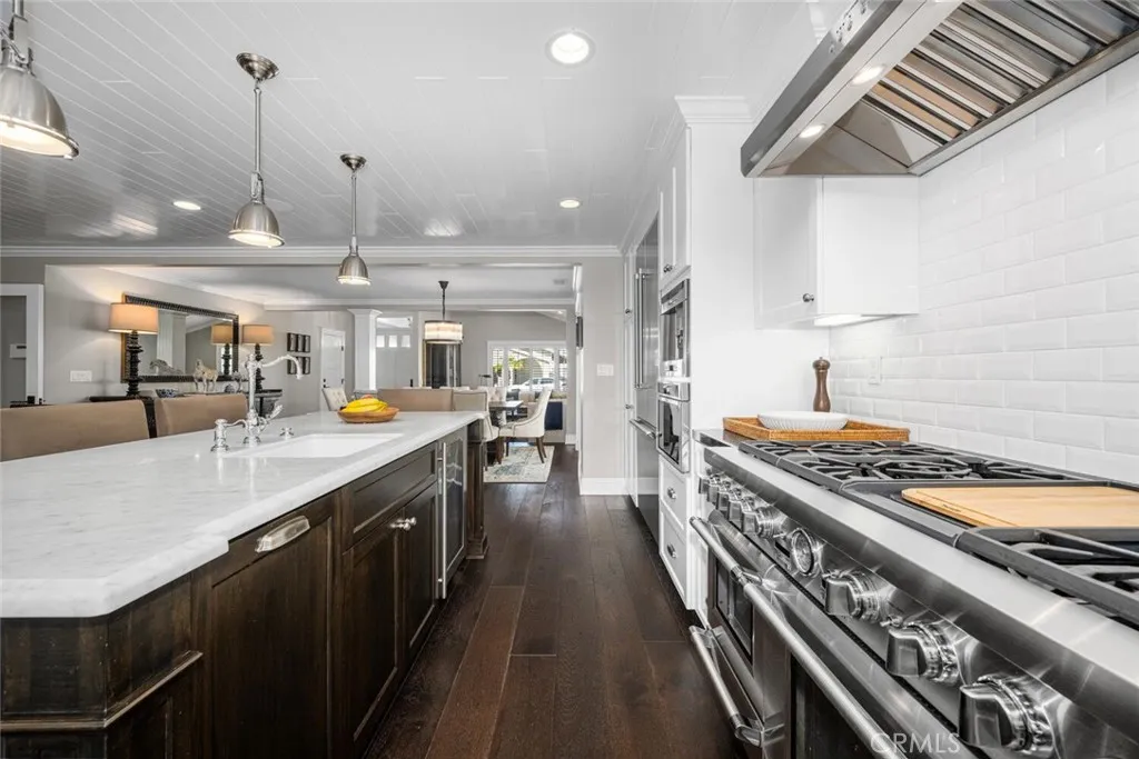 4424 Hazelnut Avenue, Seal Beach, California 90740 home-pic-28