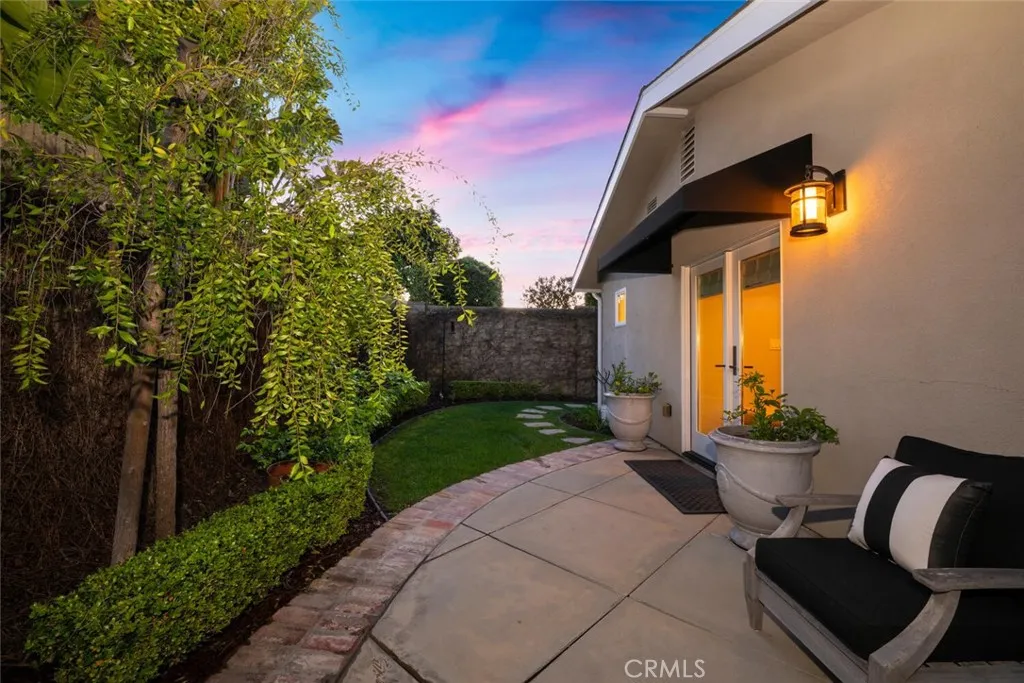 4424 Hazelnut Avenue, Seal Beach, California 90740 home-pic-60