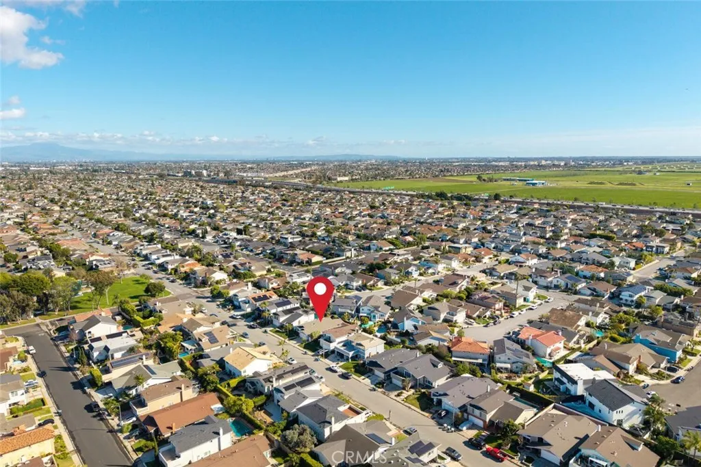 4424 Hazelnut Avenue, Seal Beach, California 90740 home-pic-73