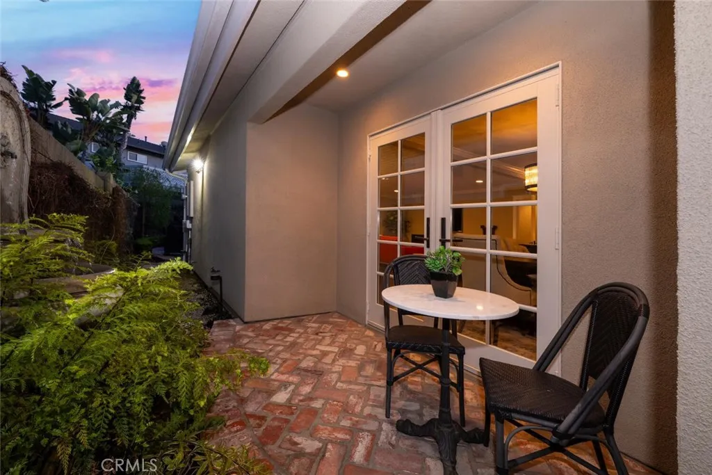 4424 Hazelnut Avenue, Seal Beach, California 90740 home-pic-59