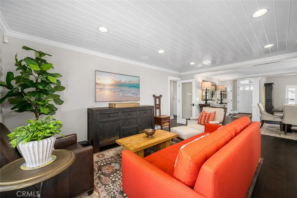 4424 Hazelnut Avenue, Seal Beach, California 90740 home-pic-22