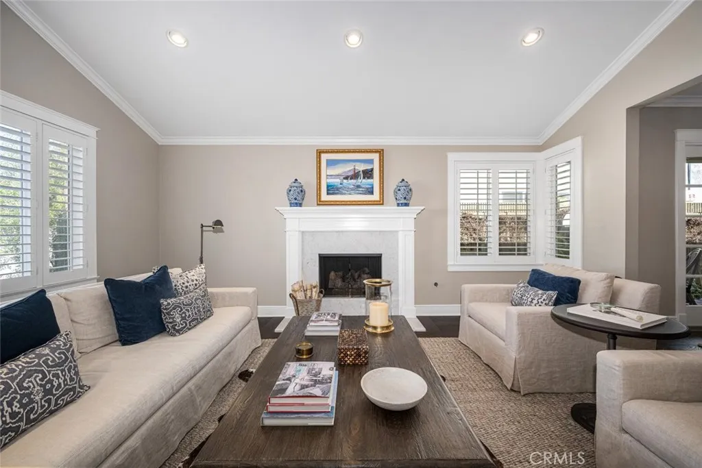 4424 Hazelnut Avenue, Seal Beach, California 90740 home-pic-13