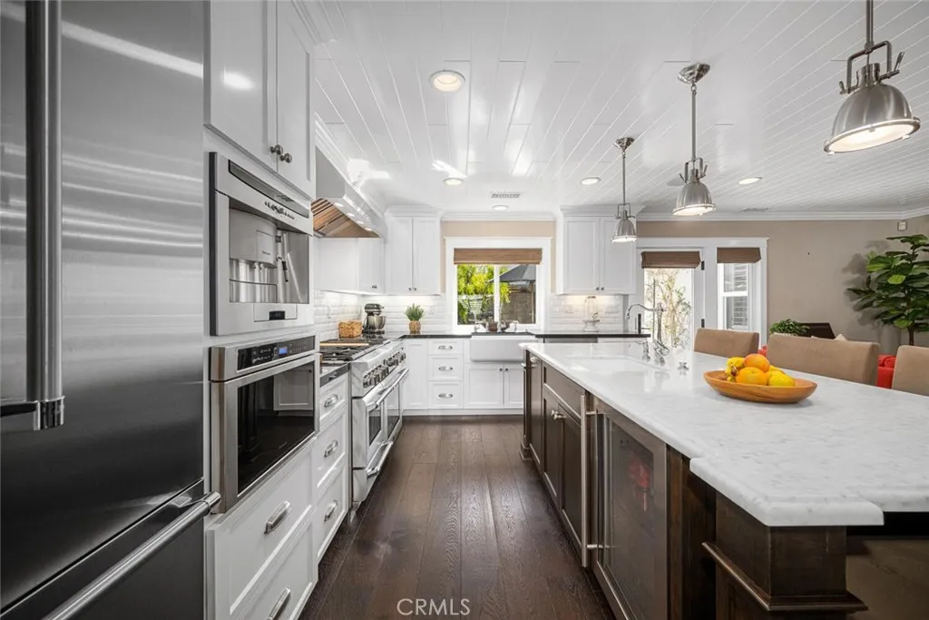 4424 Hazelnut Avenue, Seal Beach, California 90740 home-pic-24