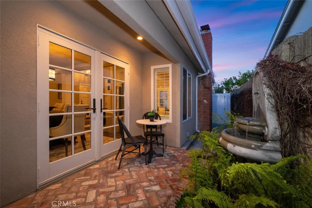 4424 Hazelnut Avenue, Seal Beach, California 90740 home-pic-58