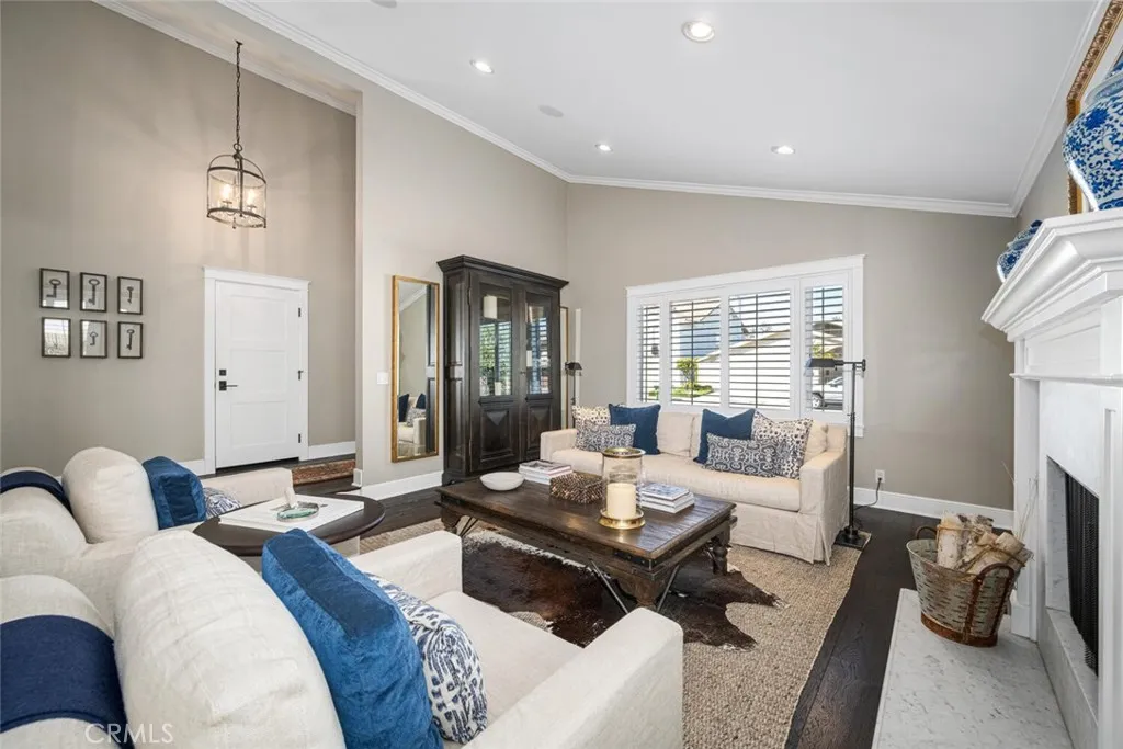 4424 Hazelnut Avenue, Seal Beach, California 90740 home-pic-10