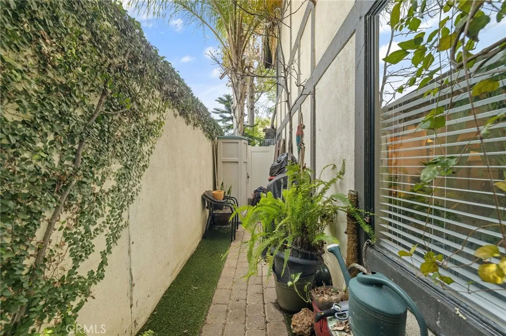 345 S Monte Vista, La Habra, California 90631 home-pic-41