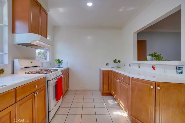 2504 Piedmont Avenue, Montrose, California 91020