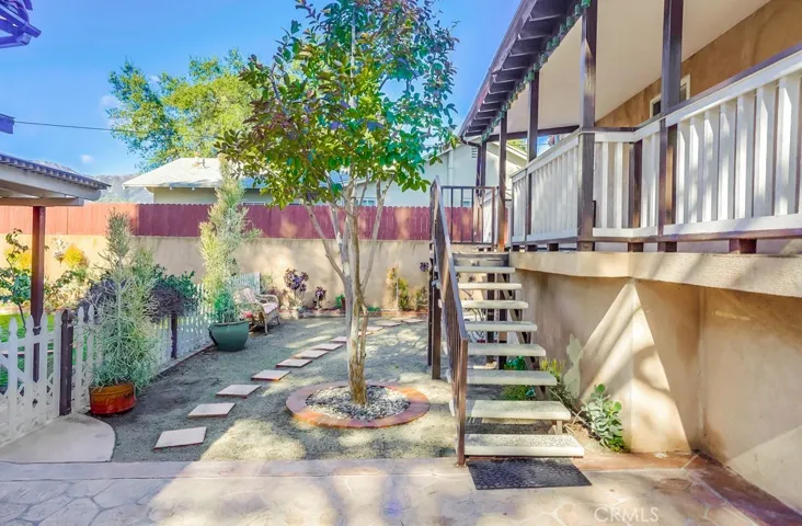 2504 Piedmont Avenue, Montrose, California 91020