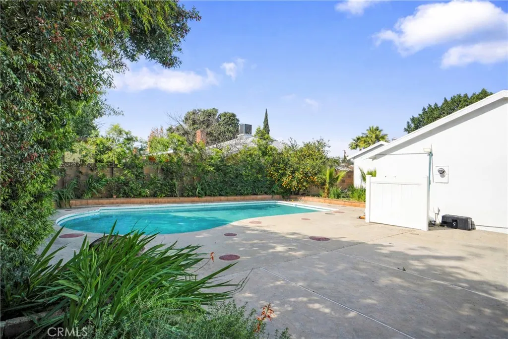 13900 Cantlay Street, Van Nuys, California 91405 home-pic-15