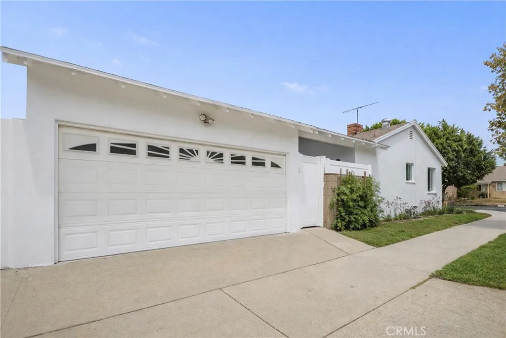 13900 Cantlay Street, Van Nuys, California 91405 home-pic-20