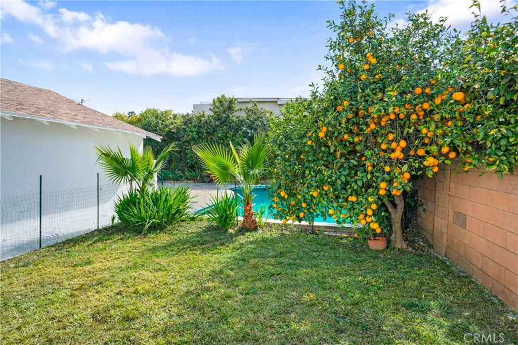 13900 Cantlay Street, Van Nuys, California 91405 home-pic-17
