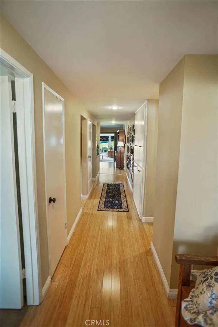 19334 Oak Crossing, Newhall, California 91321 home-pic-2