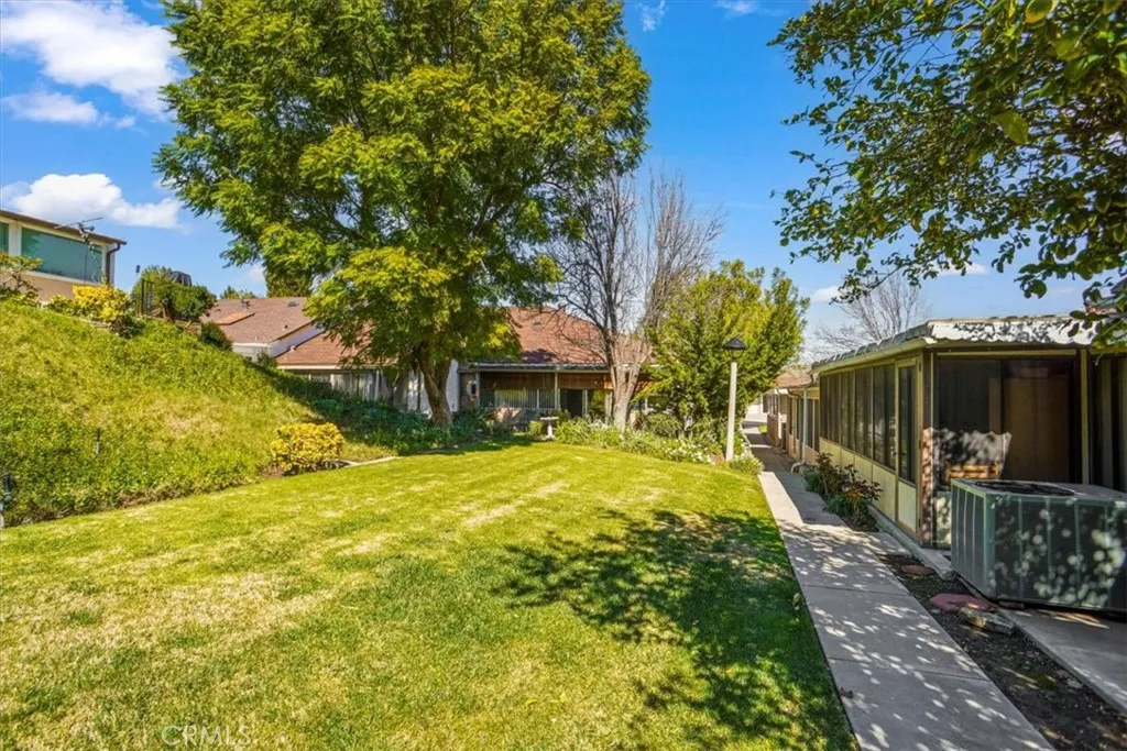 19334 Oak Crossing, Newhall, California 91321 home-pic-17