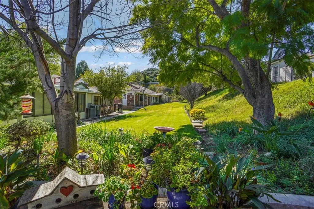 19334 Oak Crossing, Newhall, California 91321 home-pic-16