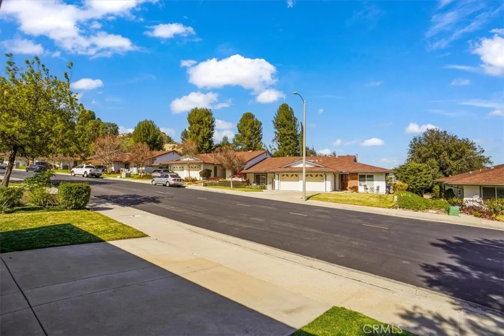 19334 Oak Crossing, Newhall, California 91321 home-pic-18