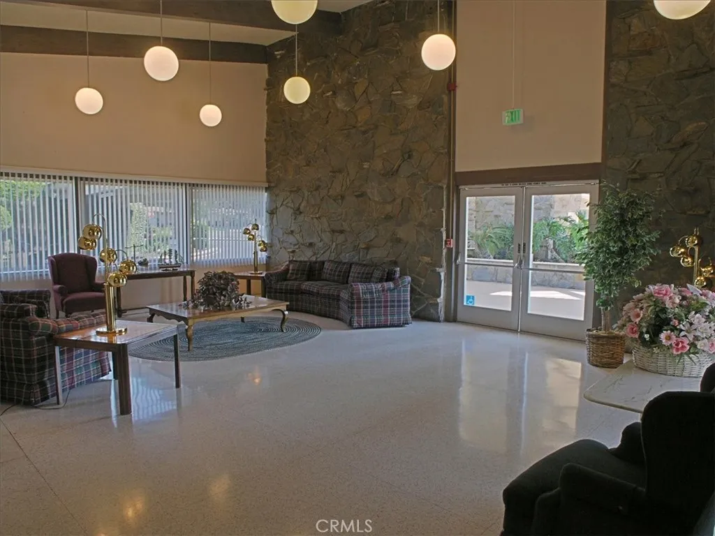 19334 Oak Crossing, Newhall, California 91321 home-pic-33