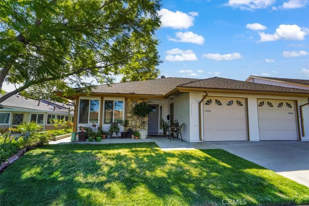 19334 Oak Crossing, Newhall, California 91321 home-pic-1