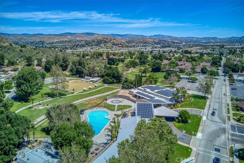 19334 Oak Crossing, Newhall, California 91321 home-pic-21
