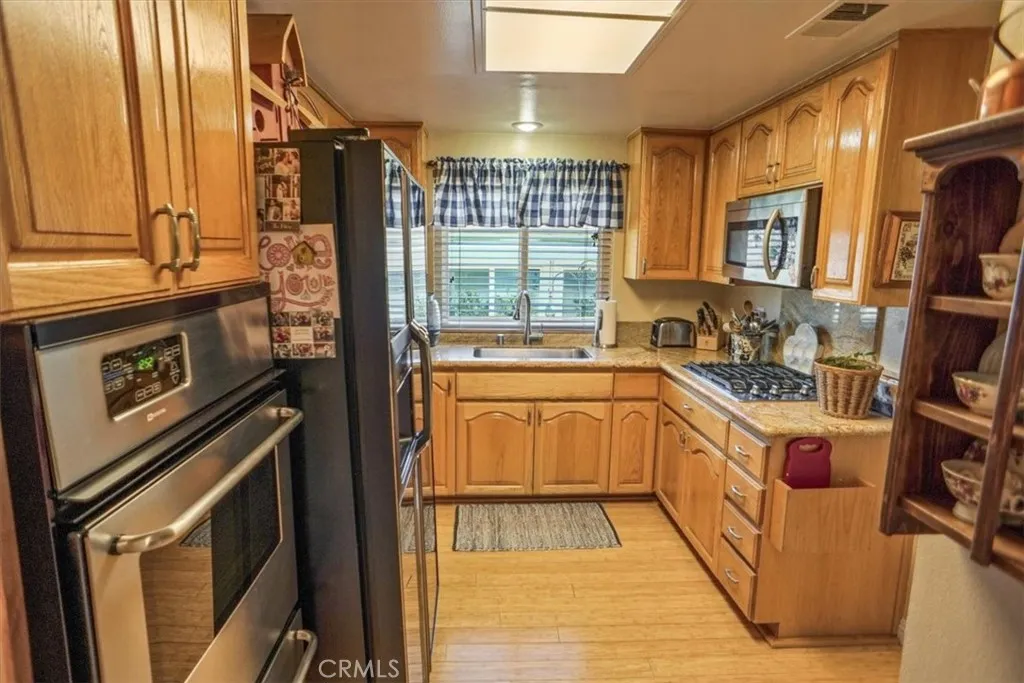 19334 Oak Crossing, Newhall, California 91321 home-pic-6