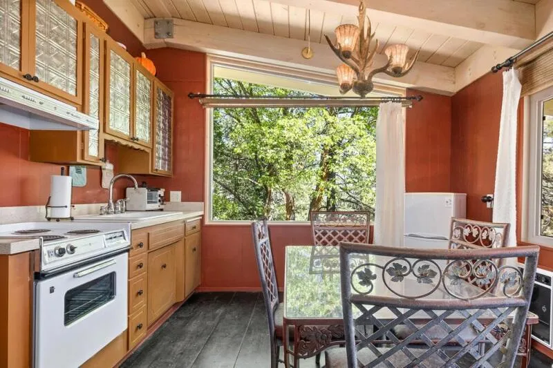 25630 Sunrise Drive, Idyllwild, California 92549 home-pic-35