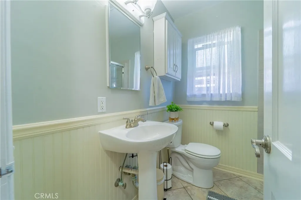10462 Somerset Boulevard, Bellflower, California 90706 home-pic-21