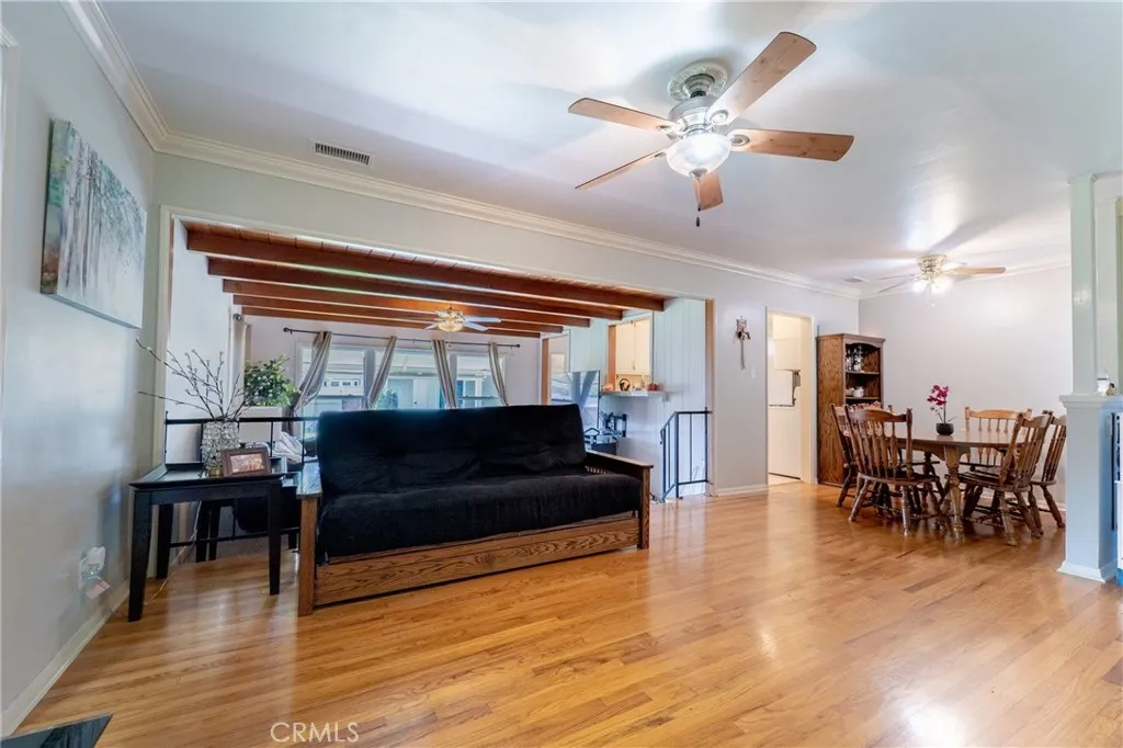 10462 Somerset Boulevard, Bellflower, California 90706 home-pic-6