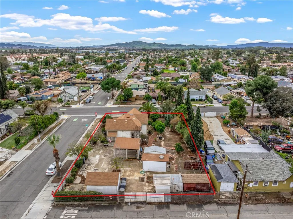 306 W 6th Street, Perris, California 92570 home-pic-4