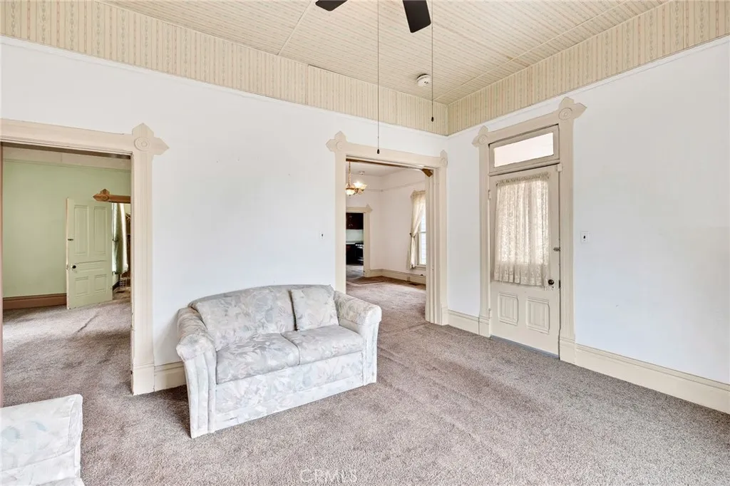 306 W 6th Street, Perris, California 92570 home-pic-21