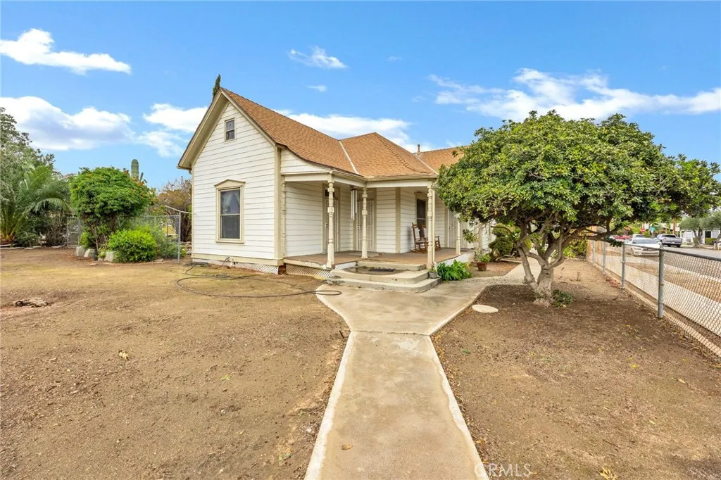 306 W 6th Street, Perris, California 92570 home-pic-7