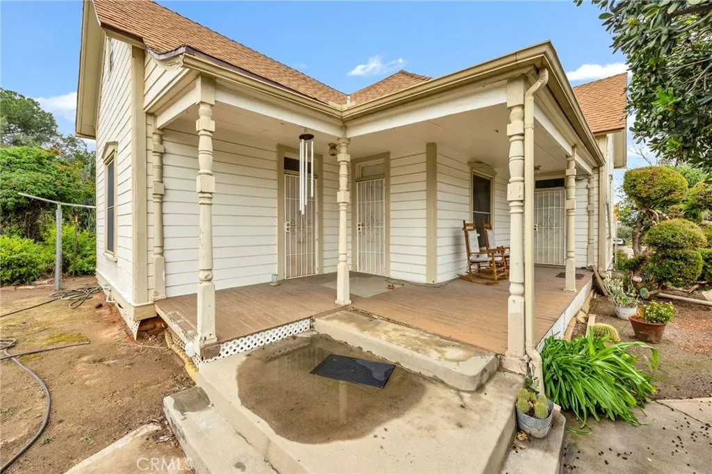 306 W 6th Street, Perris, California 92570 home-pic-29