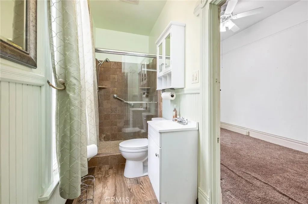 306 W 6th Street, Perris, California 92570 home-pic-18