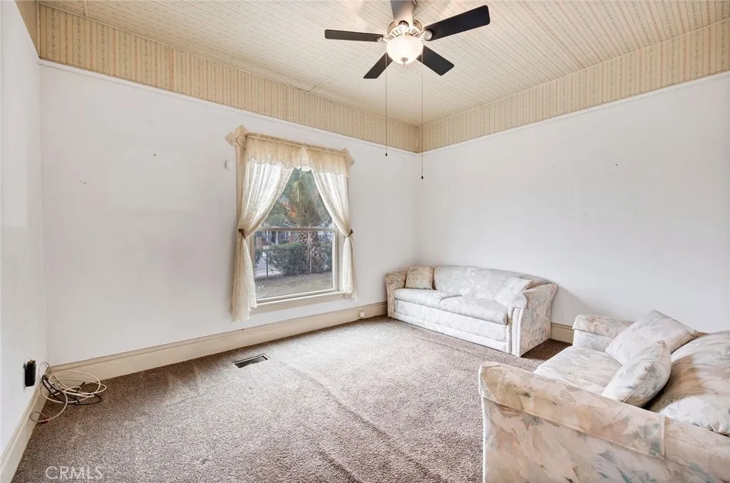 306 W 6th Street, Perris, California 92570 home-pic-17