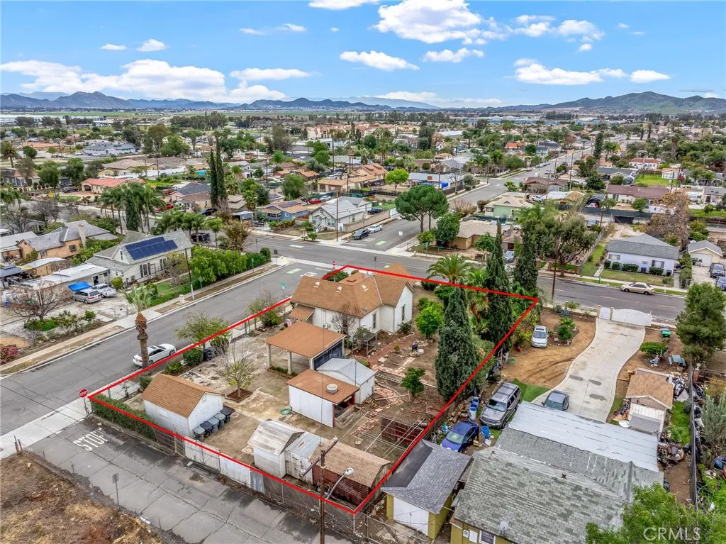 306 W 6th Street, Perris, California 92570 home-pic-38