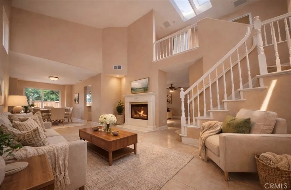 40087 Cannes Court, Temecula, California 92591 home-pic-3