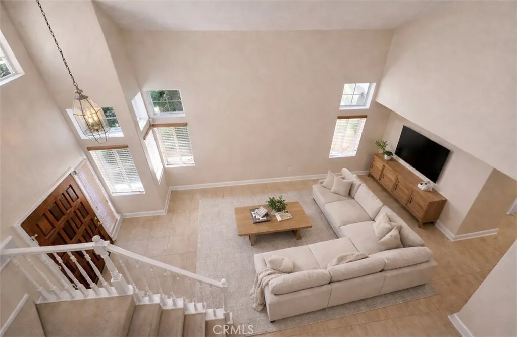 40087 Cannes Court, Temecula, California 92591 home-pic-8