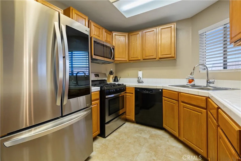 36807 Haven Court, Palmdale, California 93552 home-pic-8