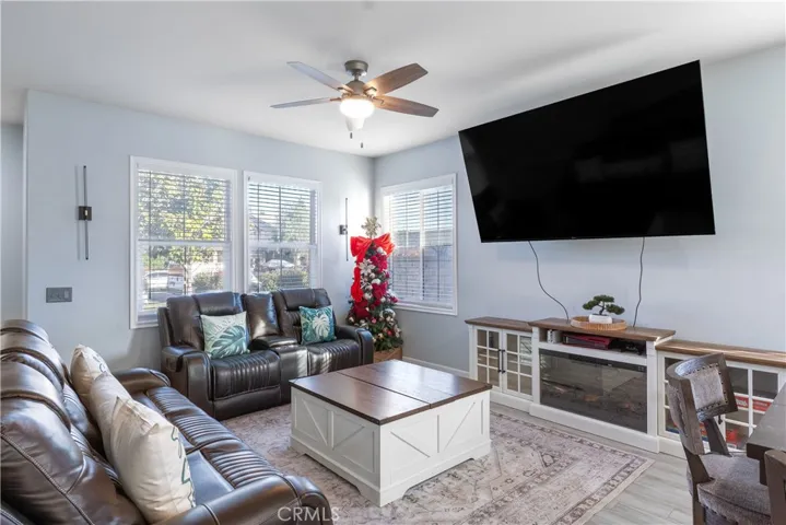 73 Berkshire, Beaumont, California 92223