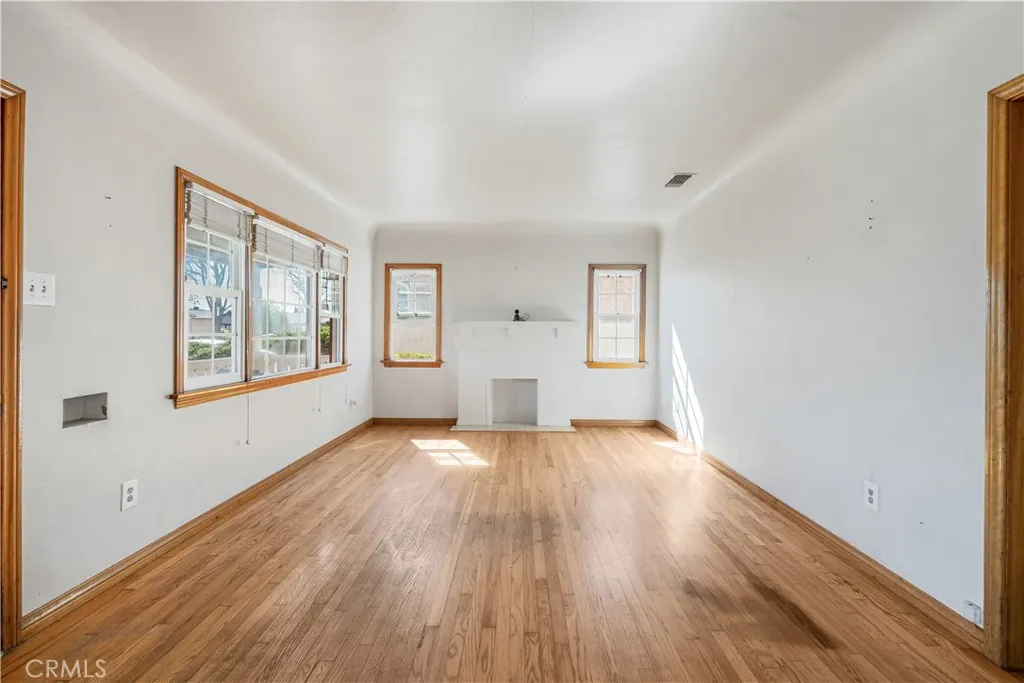 2307 Daisy Avenue, Long Beach, California 90806 home-pic-4