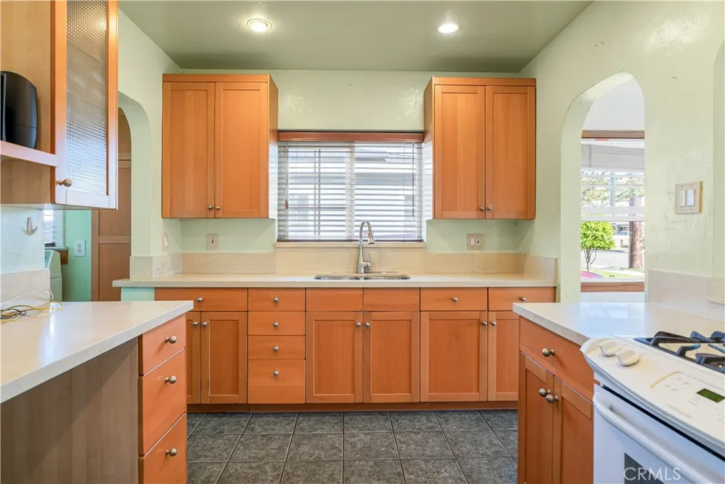 2307 Daisy Avenue, Long Beach, California 90806 home-pic-9