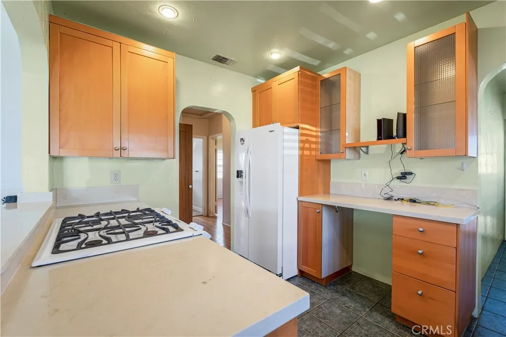 2307 Daisy Avenue, Long Beach, California 90806 home-pic-12