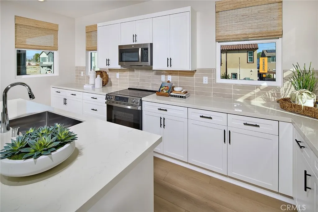 5917 Gramercy Way, Eastvale, California 92880 home-pic-7