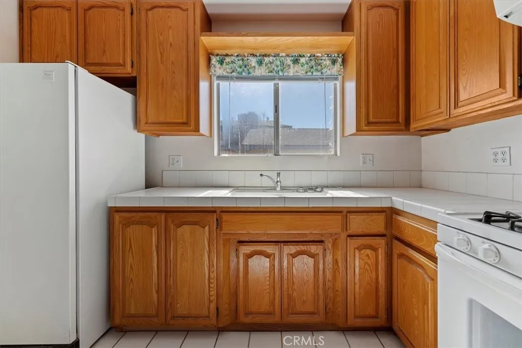 5529 N F, San Bernardino, California 92407 home-pic-25