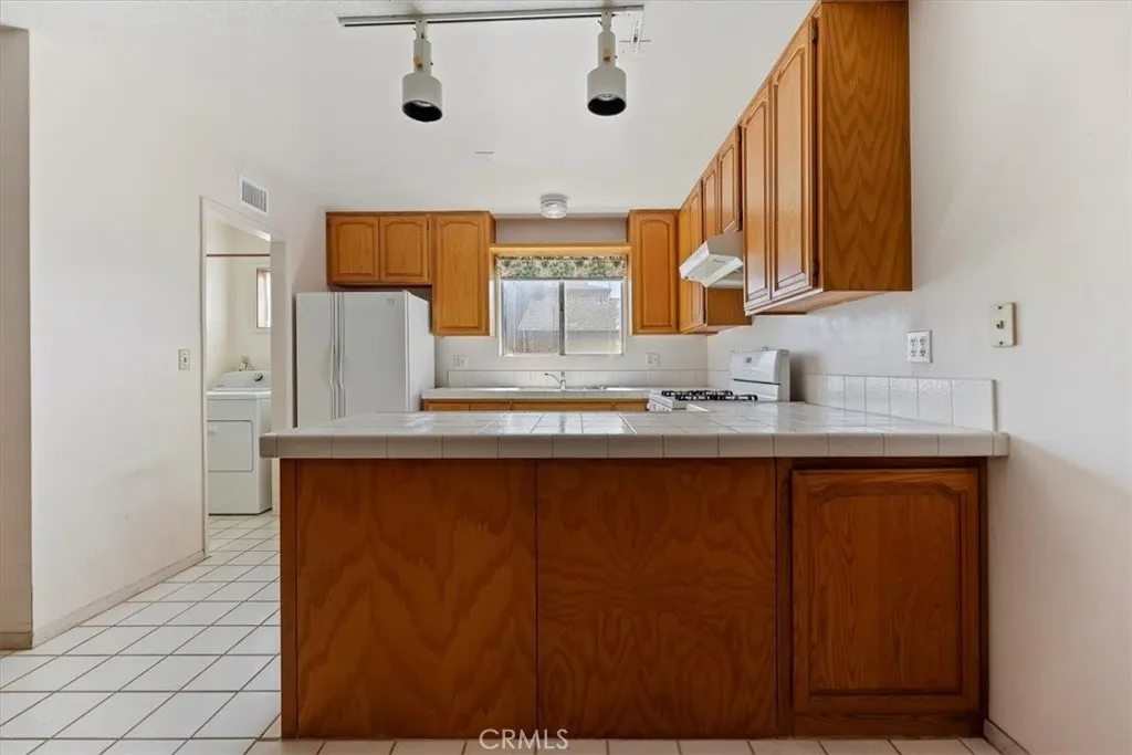 5529 N F, San Bernardino, California 92407 home-pic-22
