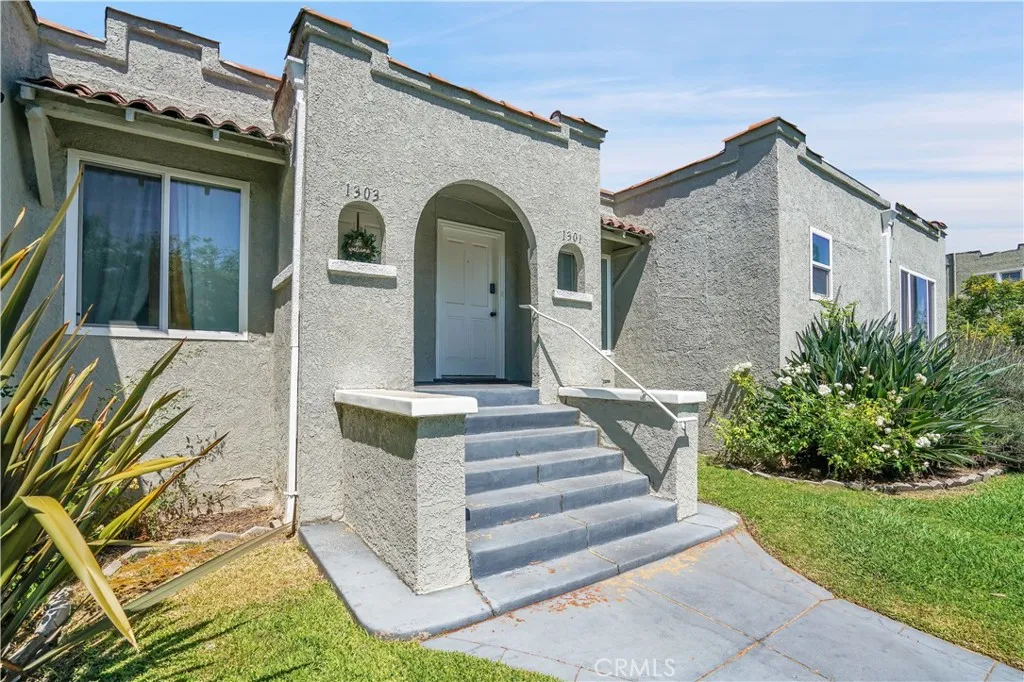 1301 S Hudson, Los Angeles, California 90019 home-pic-32