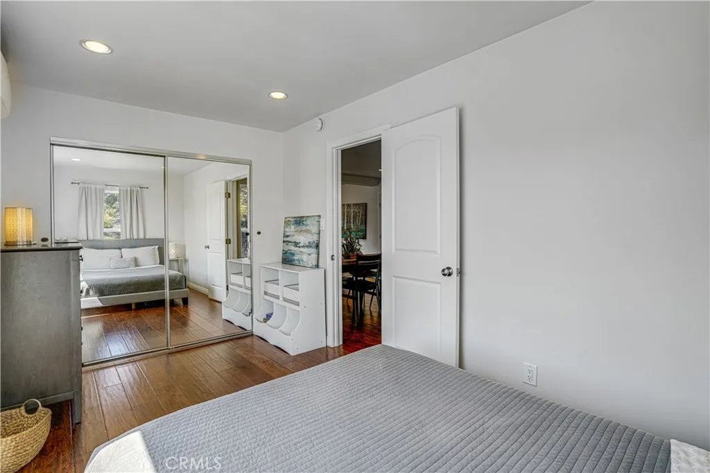 1301 S Hudson, Los Angeles, California 90019 home-pic-18